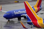 Boeing de Southwest Airlines aterriza en EEUU tras desprenderse capó de motor