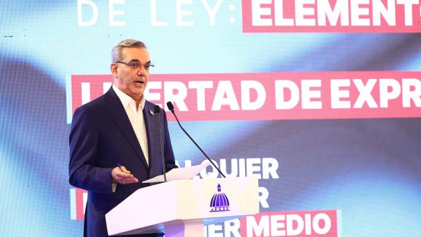 Respuesta de Abinader a madre de niña ultimada que le pidió que diera la cara