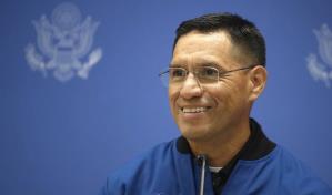 Astronauta de la NASA quiere inspirar a la juventud del planeta