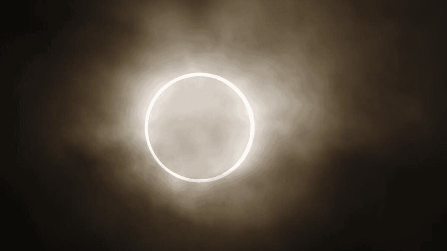 EE.UU. avisa de atascos y aglomeraciones por el eclipse solar