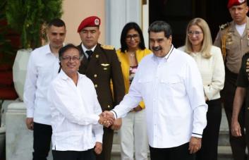 El presidente Nicolás Maduro recibirá a Gustavo Petro este martes en Caracas