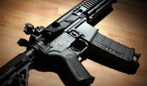 Mujer dispara contra conductores en Florida y asegura que fue una orden de Dios por el eclipse