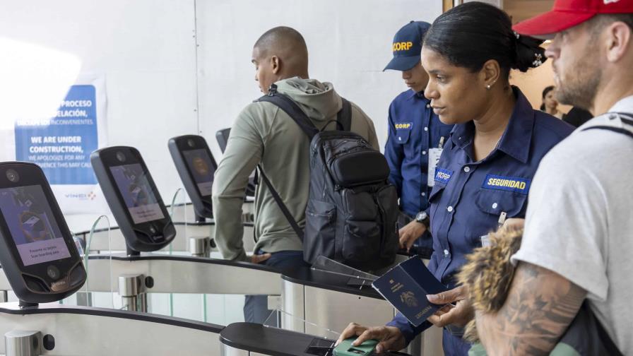 Visas electrónicas y de llegada facilitarían ingreso de turistas a la República Dominicana