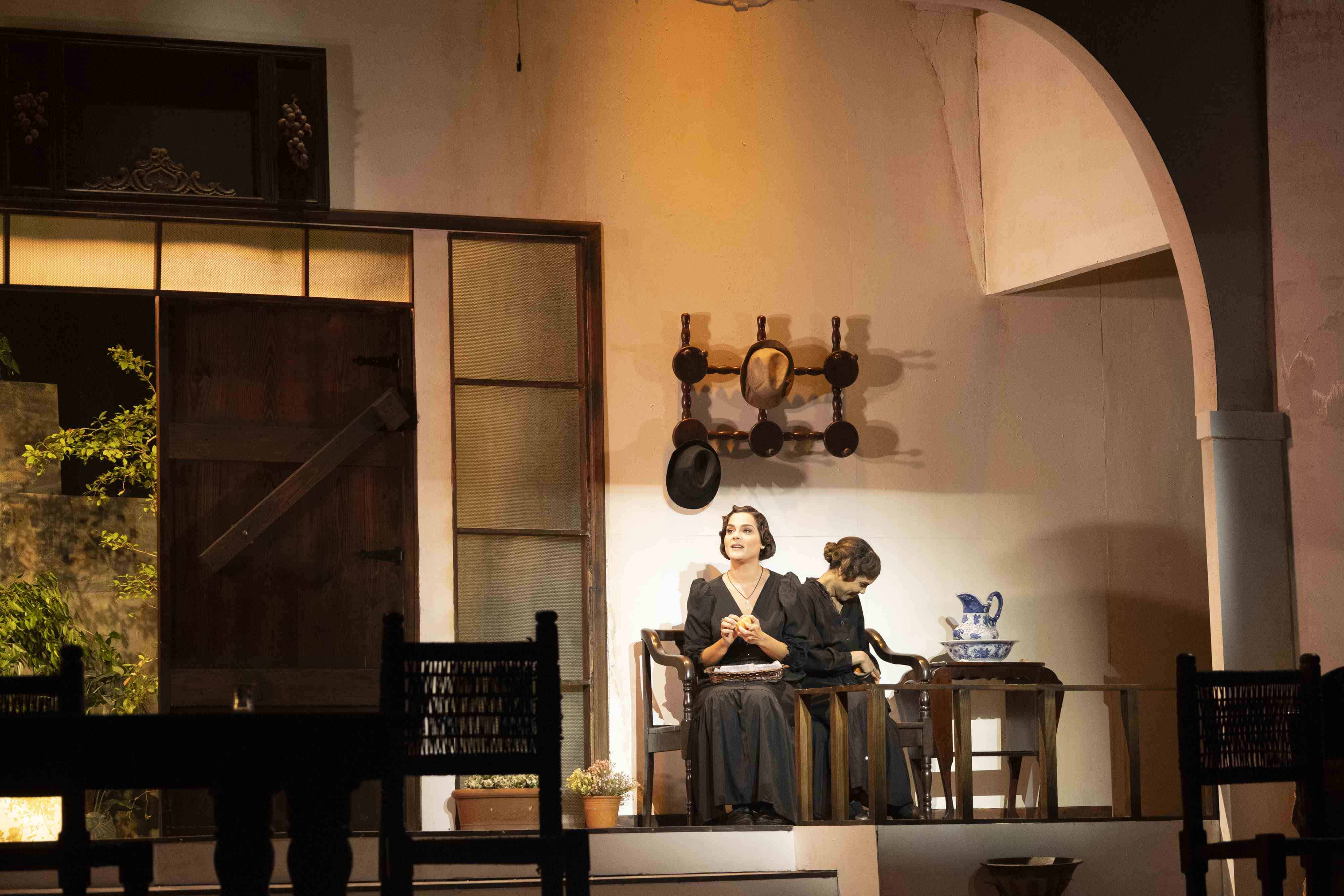 La casa de Bernarda Alba se presentó con éxito en la sala Manuel Rueda.