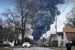 Norfolk Southern llega a un acuerdo en demanda colectiva por un grave descarrilamiento en Ohio Norfolk Southern llega a un acuerdo en demanda colectiva por un grave descarrilamiento en Ohio