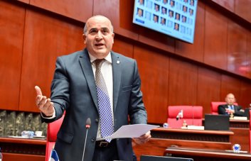 Senado aprueba en segunda lectura aumentar a dos años licencias de armas de fuego