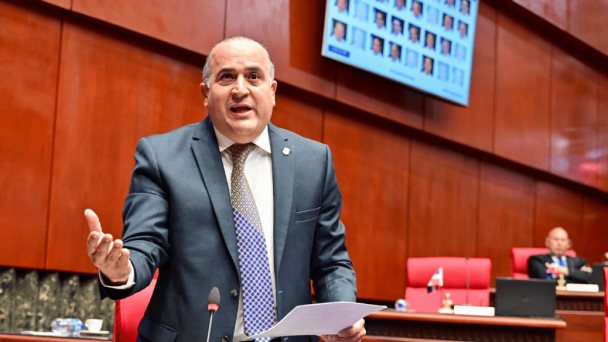 Senado aprueba en segunda lectura aumentar a dos años licencias de armas de fuego