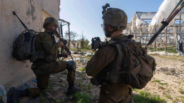 Ejército israelí recupera cuerpos de tres rehenes mientras continúa su ofensiva en Rafah