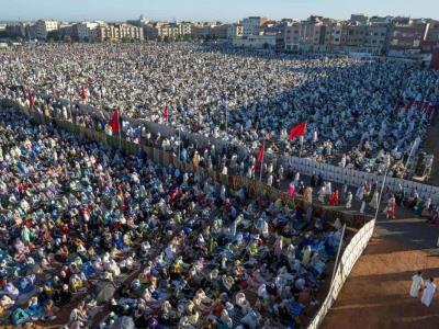 Ramadán. Rezos multitudinarios en el Aíd al Fitr