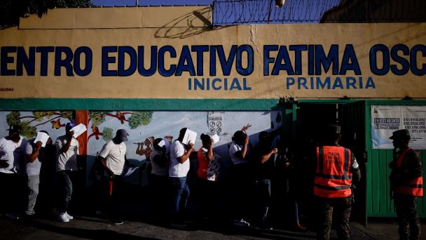 JCE desmiente acuerdo con los partidos para dirigir Policía Militar Electoral