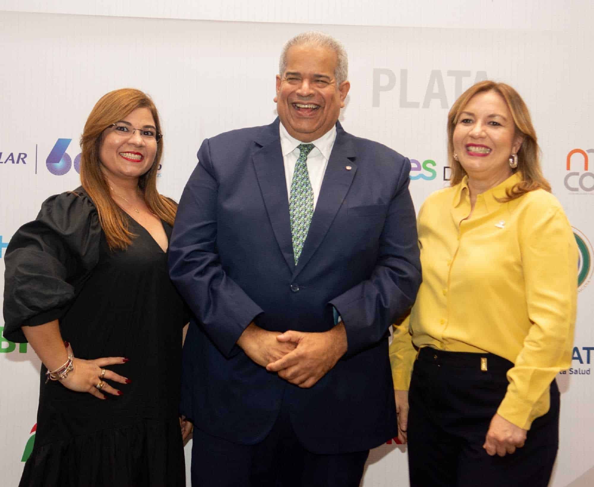 Grace Gómez, Pedro Vargas y Olquidea Domínguez.