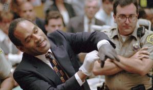 OJ Simpson, héroe del fútbol caído absuelto de asesinato en "juicio del siglo", muere a los 76 años