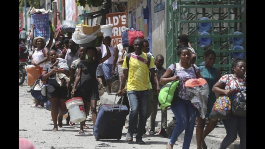 Unas 95,000 personas dejaron Puerto Príncipe en un mes por la violencia