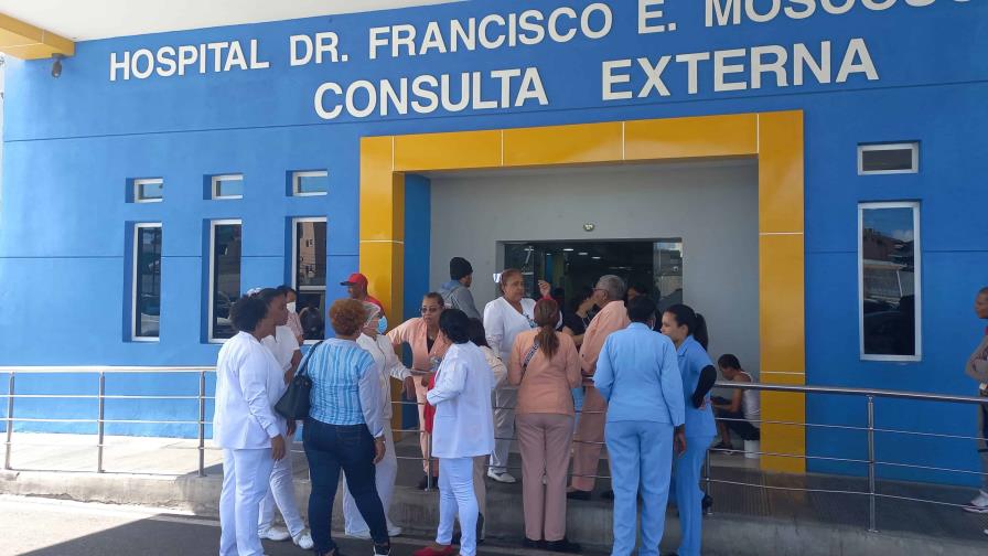 Enfermeras del Moscoso Puello realizaron un piquete durante tres horas