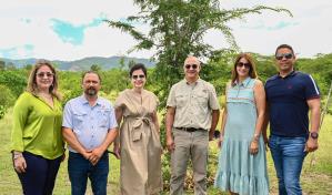 Jardín Botánico de Santiago recibe donación de árboles del Centro León