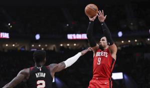 Green acumula 26 puntos y Rockets derrotan a Blazers