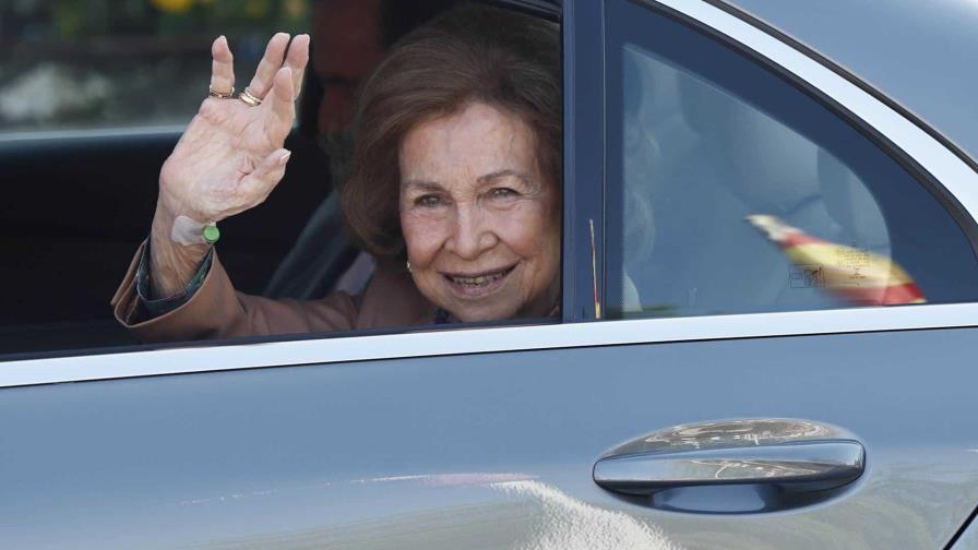 La reina Sofía recibe el alta hospitalaria tras cuatro días ingresada por una infección