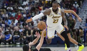 Triple-doble de LeBron James ayuda a Lakers a vencer a Pelicans y habrá revancha en el play-in