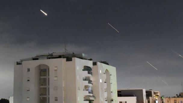 Irán amenaza con atacar bases nucleares de Israel
