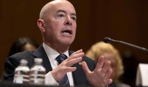 Republicanos activan el juicio político contra Alejandro Mayorkas, el jefe de migración de Biden