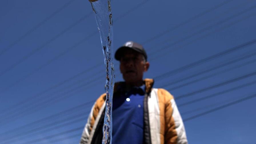 Bogotá multará el despilfarro de agua ante grave sequía