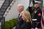 Los Biden publican su declaración de renta con ingresos de 620,000 dólares  Los Biden publican su declaración de renta con ingresos de 620,000 dólares