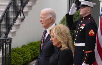 Los Biden publican su declaración de renta con ingresos de 620,000 dólares 