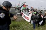 Manifestantes propalestinos bloquean el puente Golden Gate de San Francisco