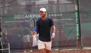 Nick Hardt se recupera para imponerse 2-1 en el torneo de tenis Conde Godó en España