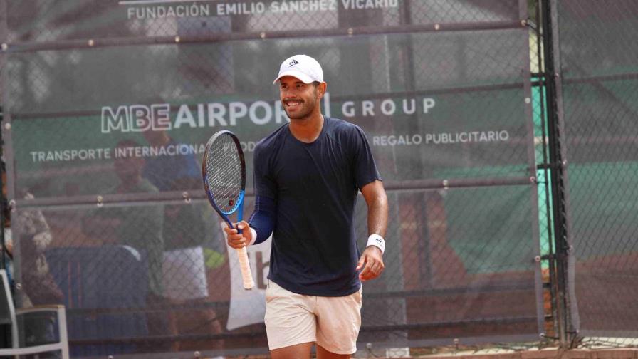 Nick Hardt se recupera para imponerse 2-1 en el torneo de tenis Conde Godó en España
