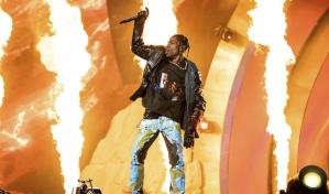 Abogados de Travis Scott piden desestimar demanda por muertes en el festival Astroworld