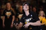 Sin sorpresas, Caitlin Clark fue el 1er pick del draft de la WNBA por el Fever de Indiana