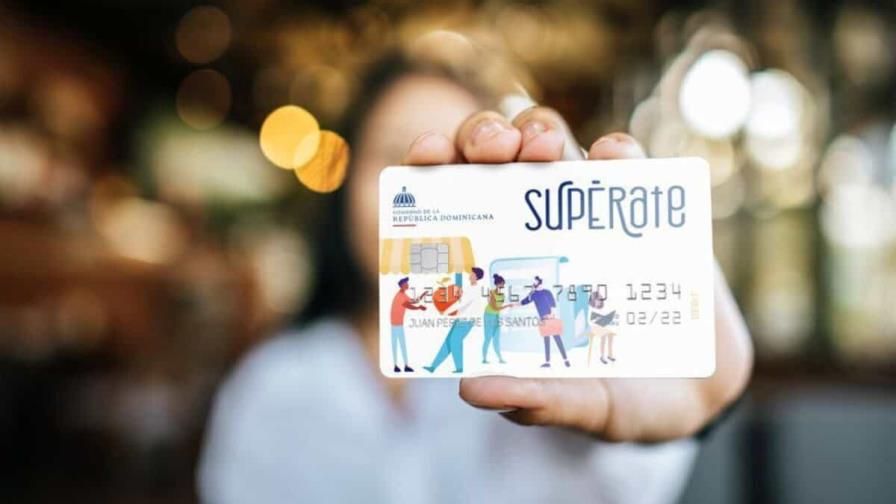 Apresan tres mujeres con 89 tarjetas Supérate comprando en un supermercado