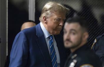 Juez selecciona a siete jurados y advierte a Trump que no tolerará intimidaciones en juicio en NY
