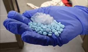 Comité del Congreso de EEUU acusa a China de subvencionar la producción de fentanilo