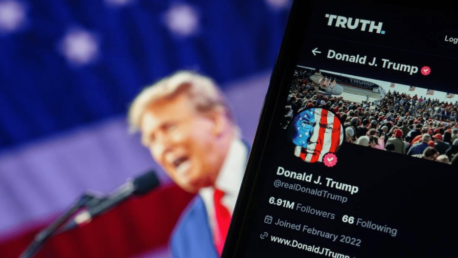 Trump Media cae más de un 10 % tras anunciar que Truth Social saltará al streaming