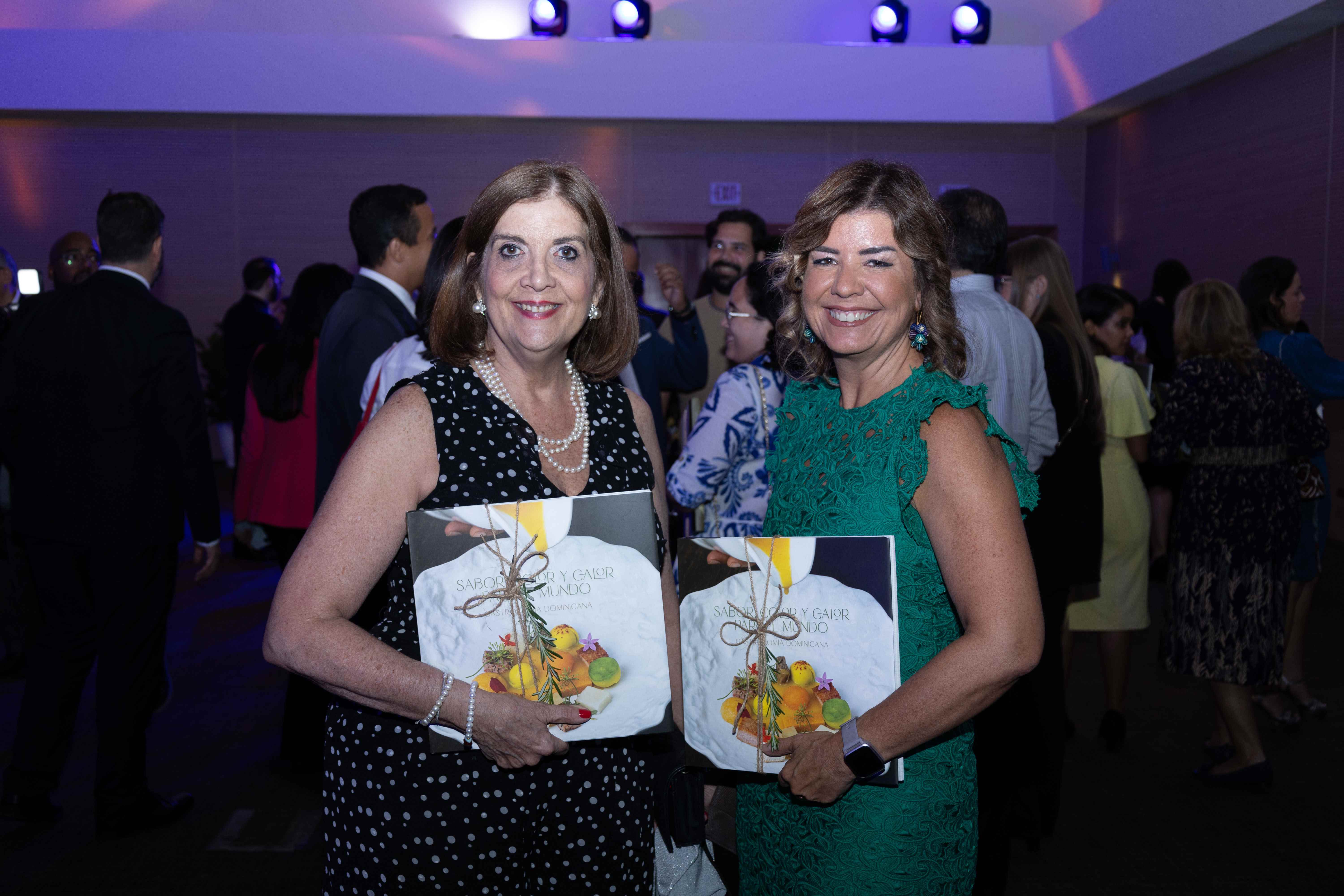 María Luisa Urbaneja y María Paula Miquele. 