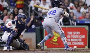 Ozzie Albies, a lista de lesionados de Bravos, por fractura de dedo gordo