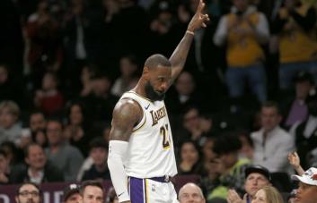 LeBron, Curry y Durant encabezan selección olímpica de EEUU