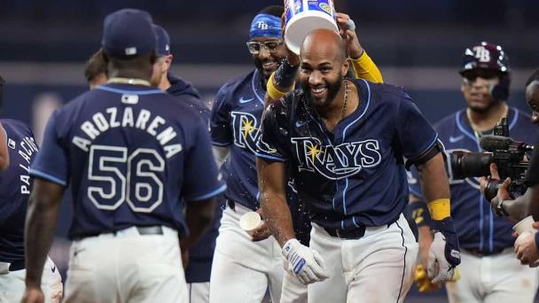 Amed Rosario define con sencillo en la 13ra; Rays superan a Angelinos