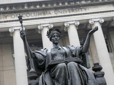 Presidenta de Universidad de Columbia testifica sobre antisemitismo