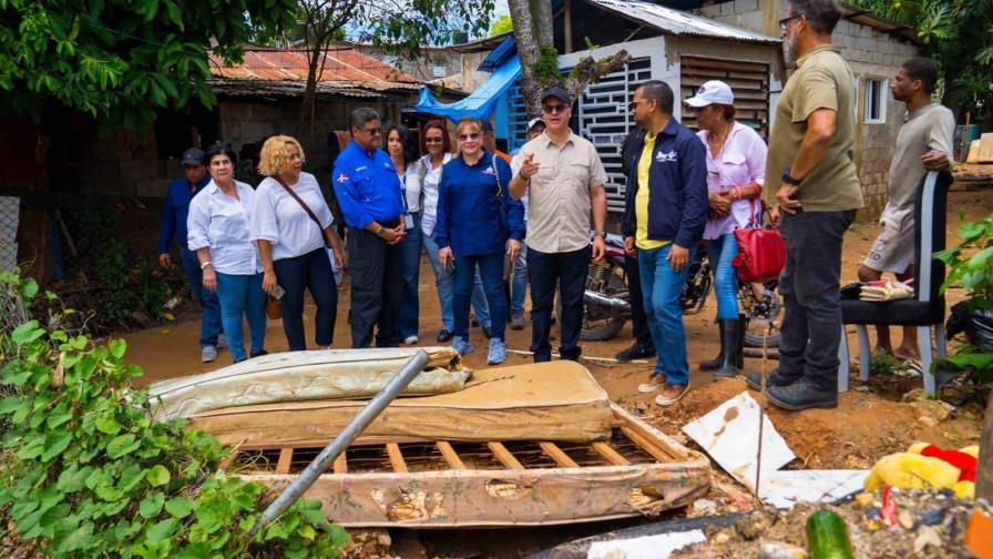 Gobierno distribuye ayudas a familias afectadas por las lluvias en Samaná y Puerto Plata