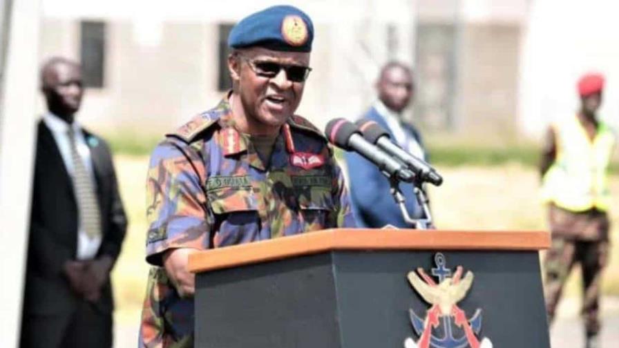 Jefe de las Fuerzas Armadas de Kenia y otros nueve oficiales mueren en accidente aéreo
