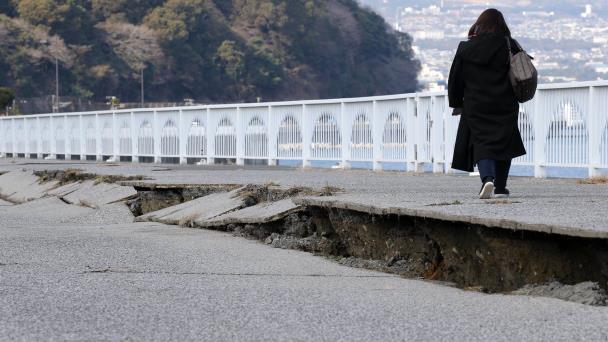 Al menos siete heridos leves y algunos daños urbanos tras terremoto de 6.6 en el oeste japonés