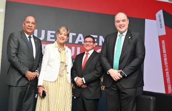 Ponen en circulación libro de “Técnica Legislativa en la República Dominicana”