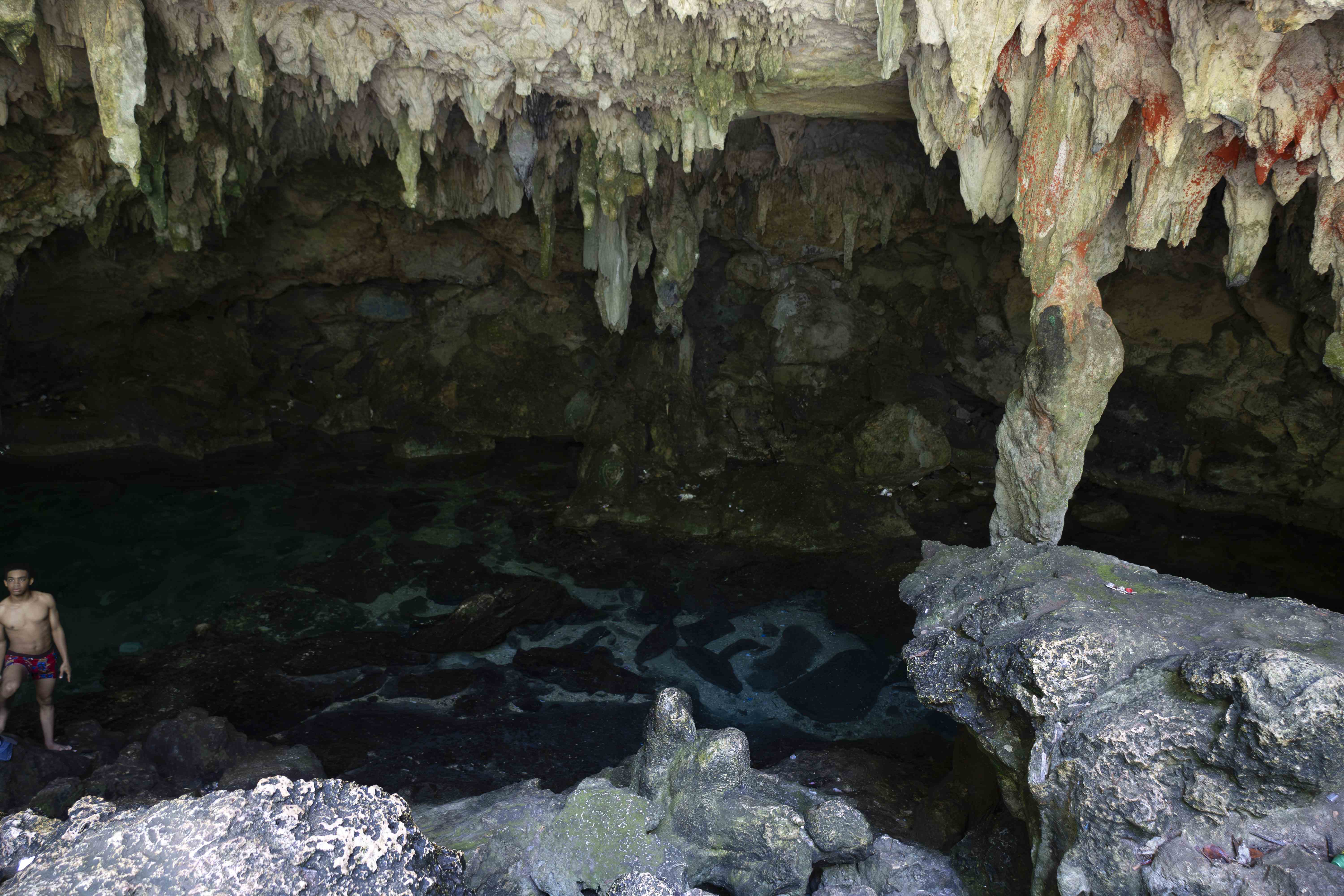 Una de las cuevas reserva de agua