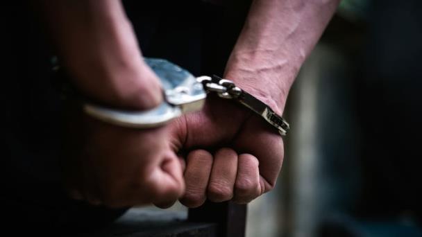 Apresan joven acusado de matar a otro en Hato Mayor