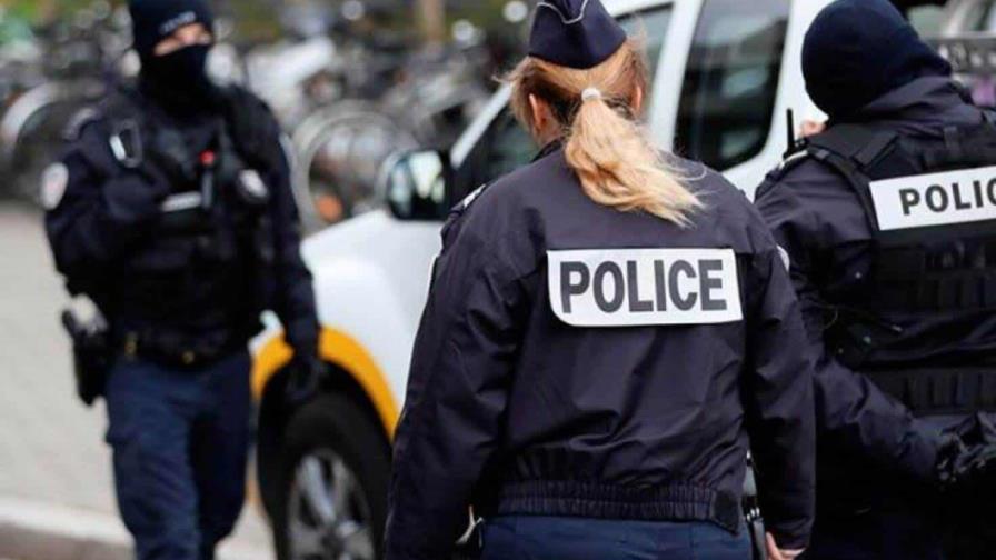Muere de un infarto una niña tras el asalto con cuchillo cerca de su instituto en Francia