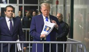 Un jurado completo de 12 personas está sentado en el juicio del expresidente Donald Trump