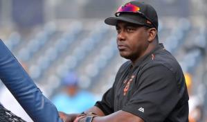 Hensley Meulens se mete en problemas por subir video en cabina de un avi&oacute;n